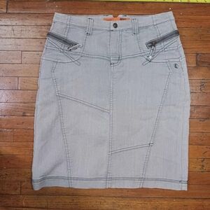 Elegant Gray Pencil Skirt